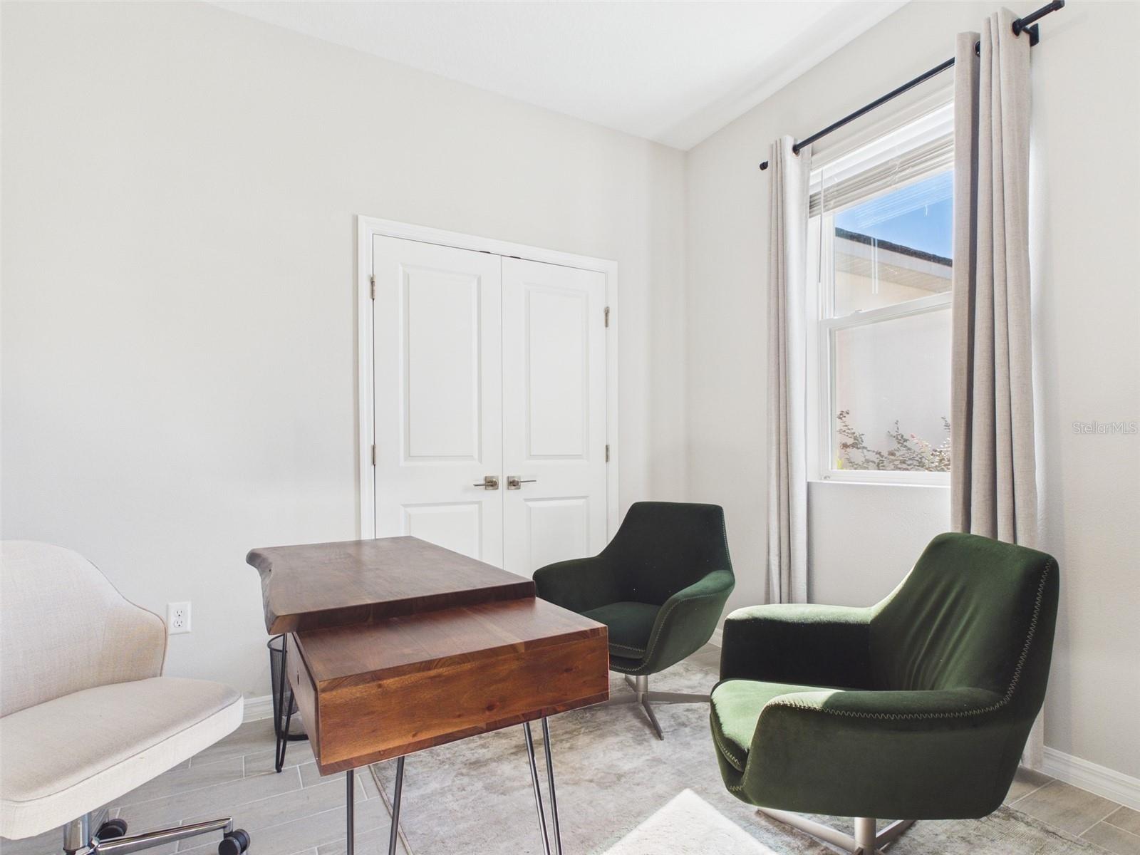 MARION OAKS UNIT 10 - Residential Lease