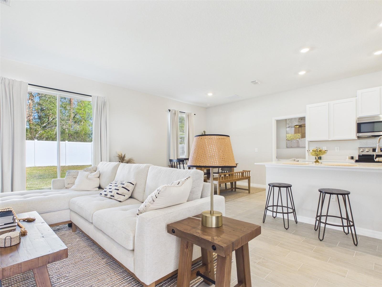 MARION OAKS UNIT 10 - Residential Lease