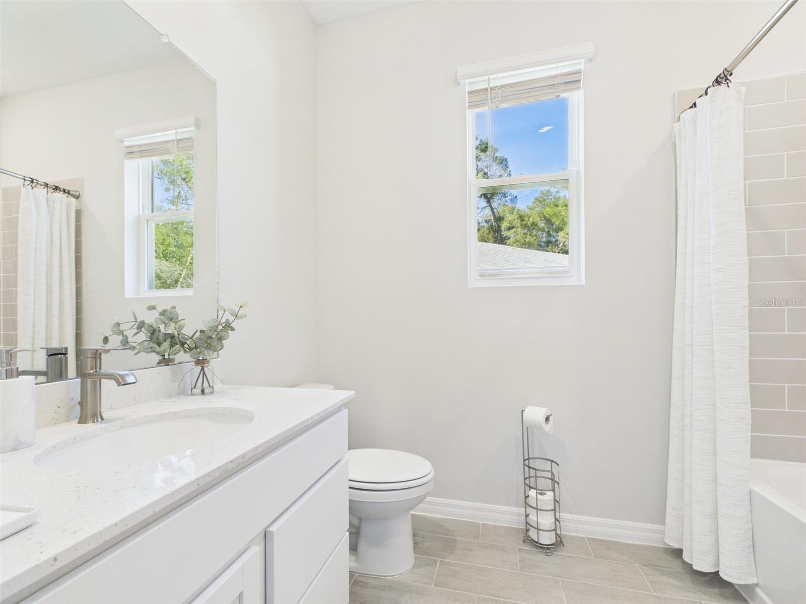 MARION OAKS UNIT 10 - Residential Lease