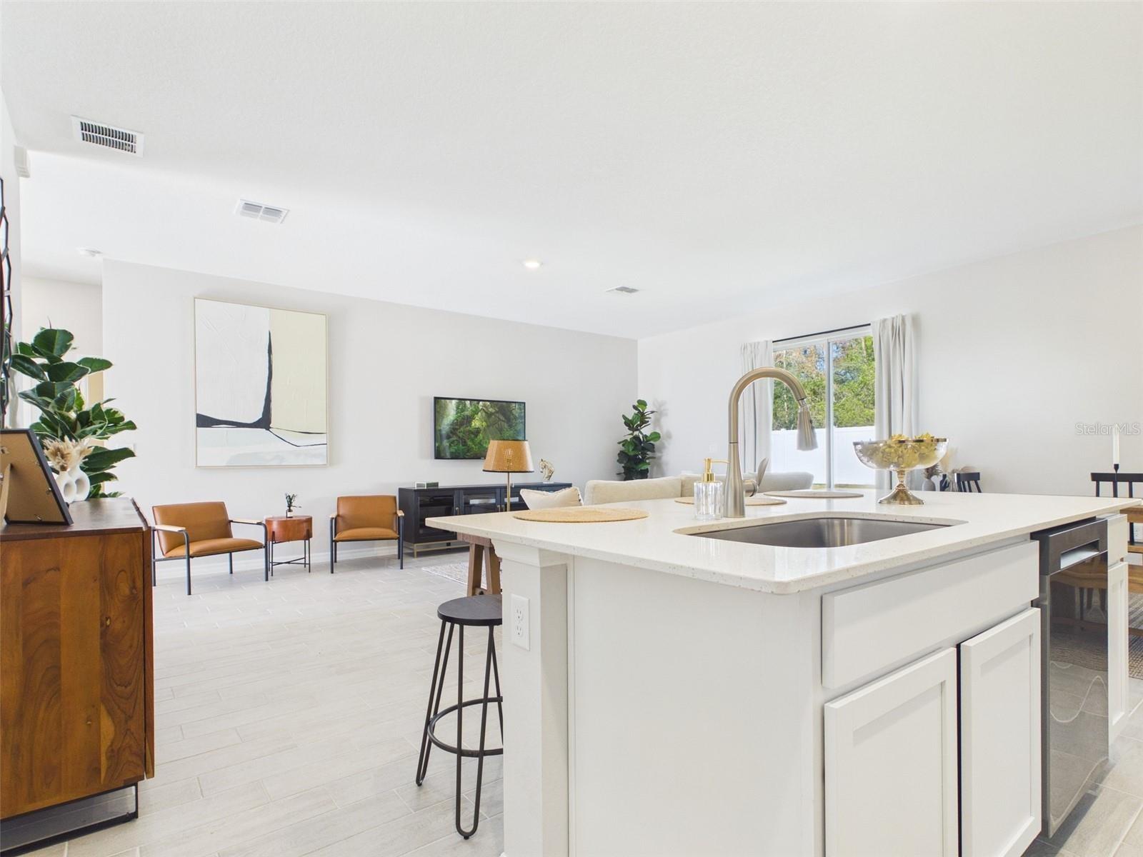 MARION OAKS UNIT 10 - Residential Lease