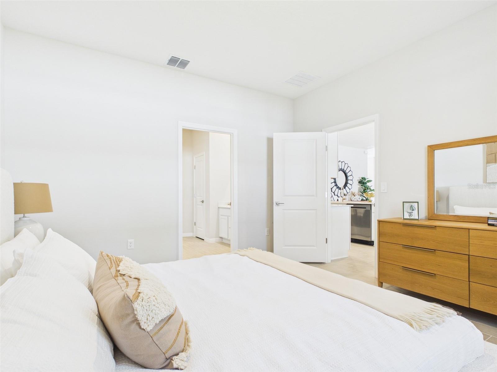 MARION OAKS UNIT 10 - Residential Lease