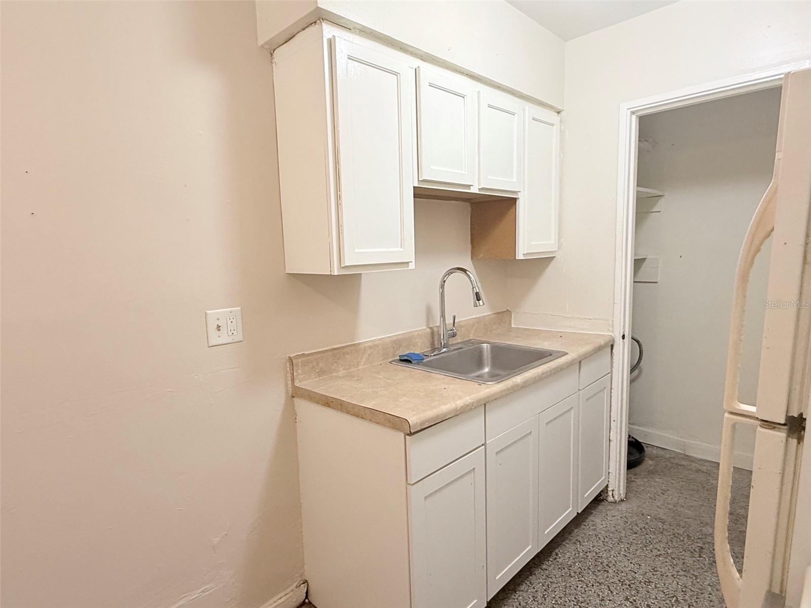 ARDMORE PLACE REP - Residential Lease
