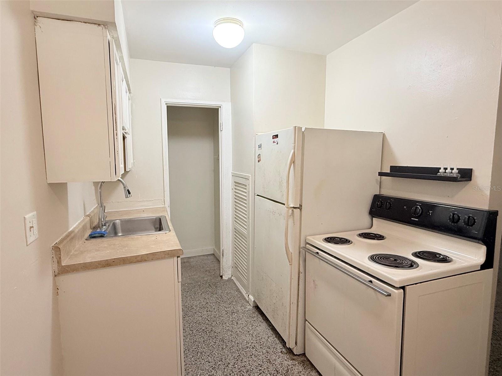 ARDMORE PLACE REP - Residential Lease