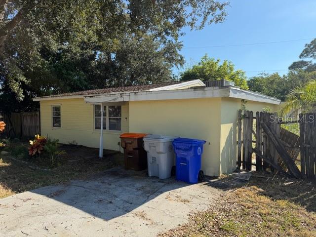 DIXIE GARDENS - Residential