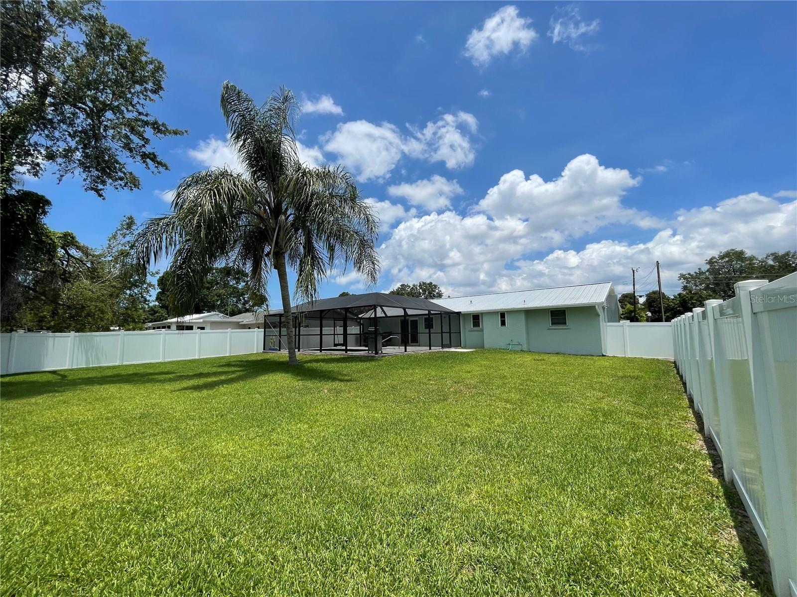 OAK SHORES - Residential Lease