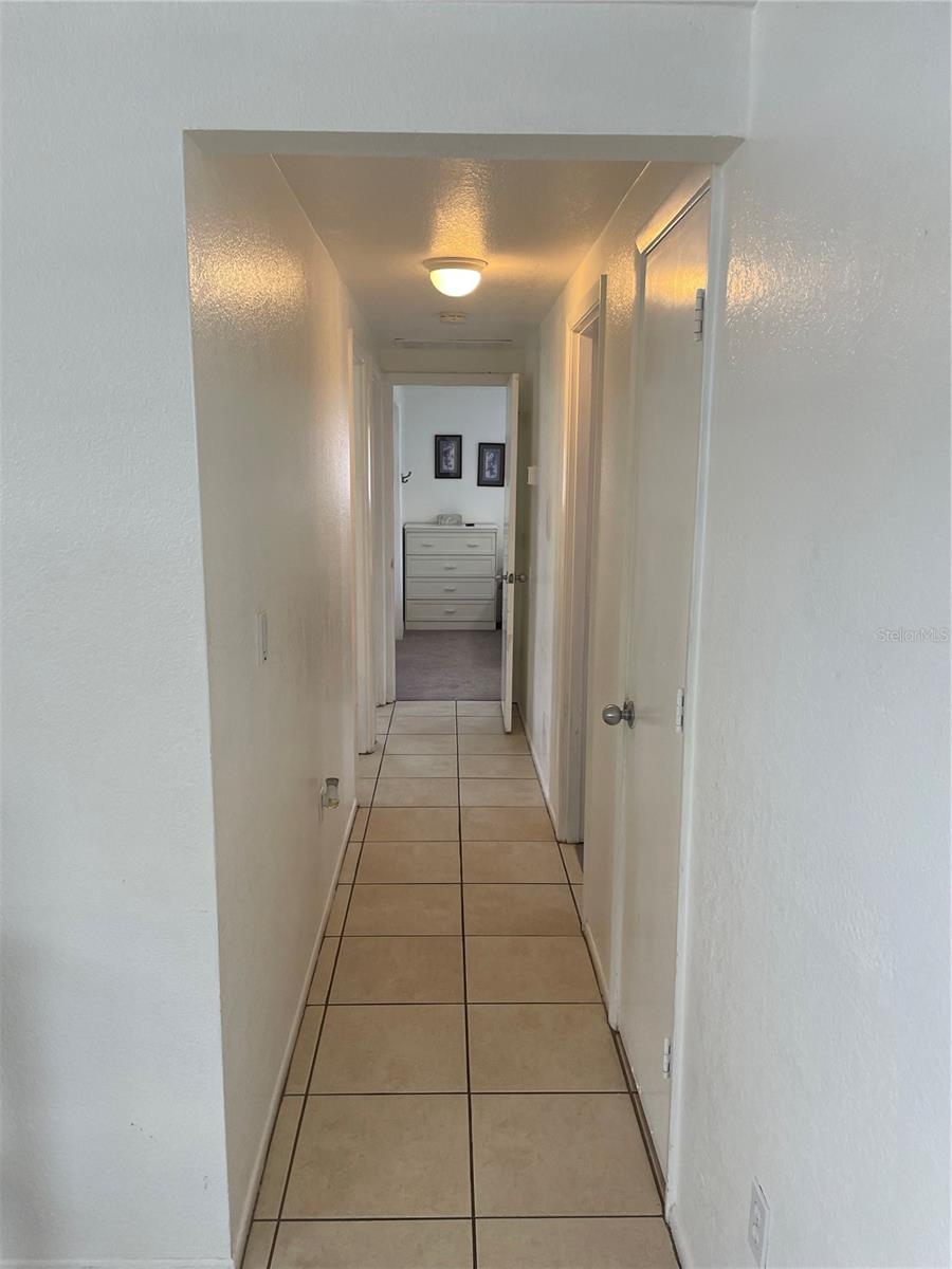 OAK SHORES - Residential Lease