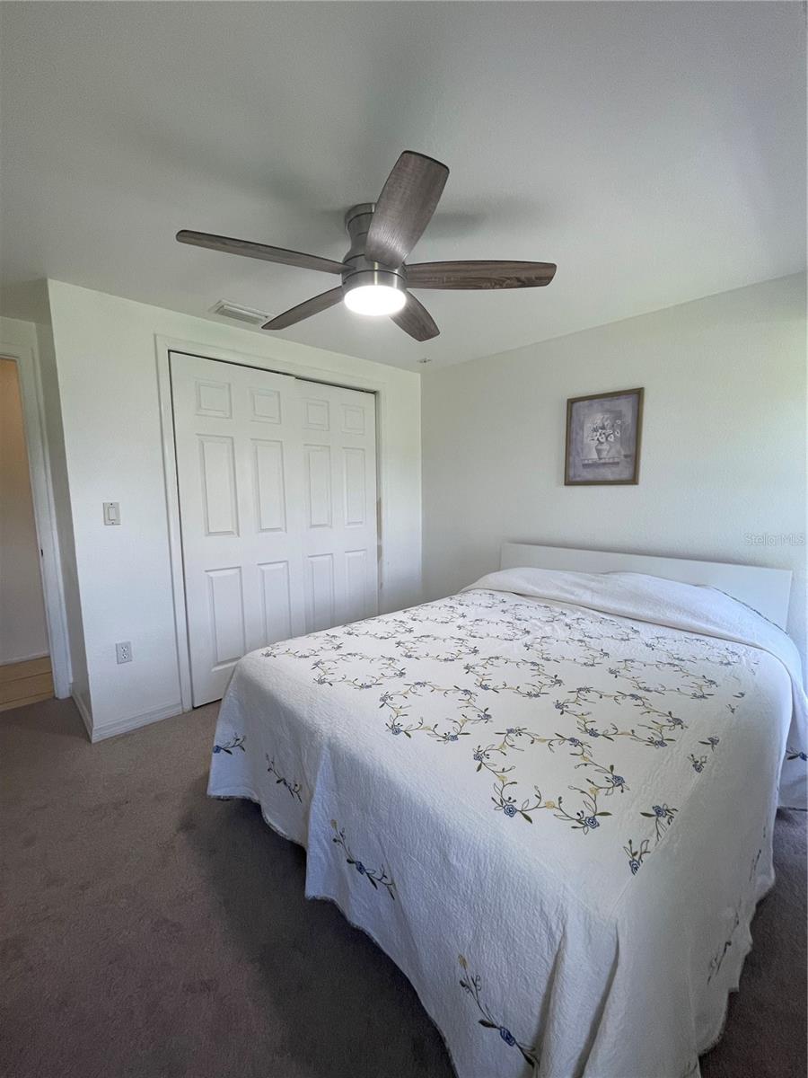 OAK SHORES - Residential Lease