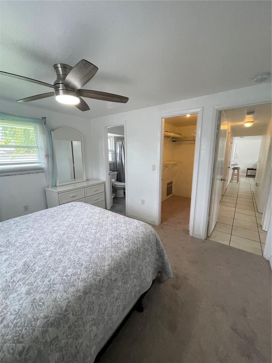 OAK SHORES - Residential Lease