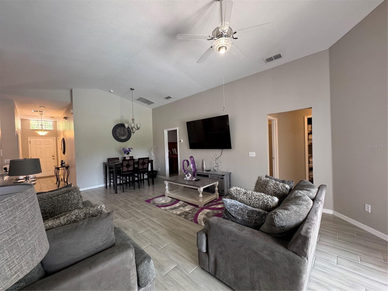 SANDY RIDGE PH 01 - Residential Lease