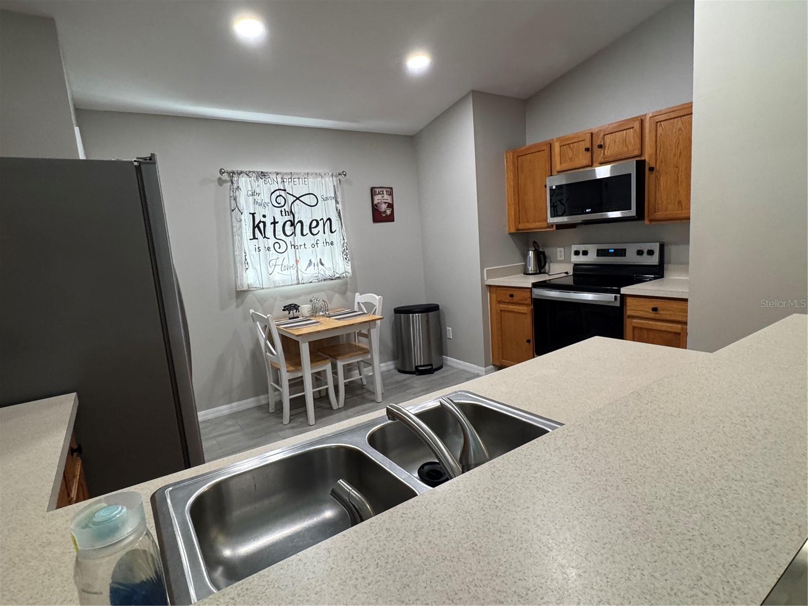 SANDY RIDGE PH 01 - Residential Lease