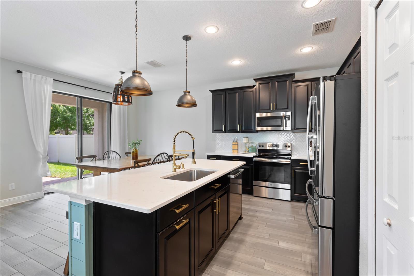LONG LAKE RANCH - Residential