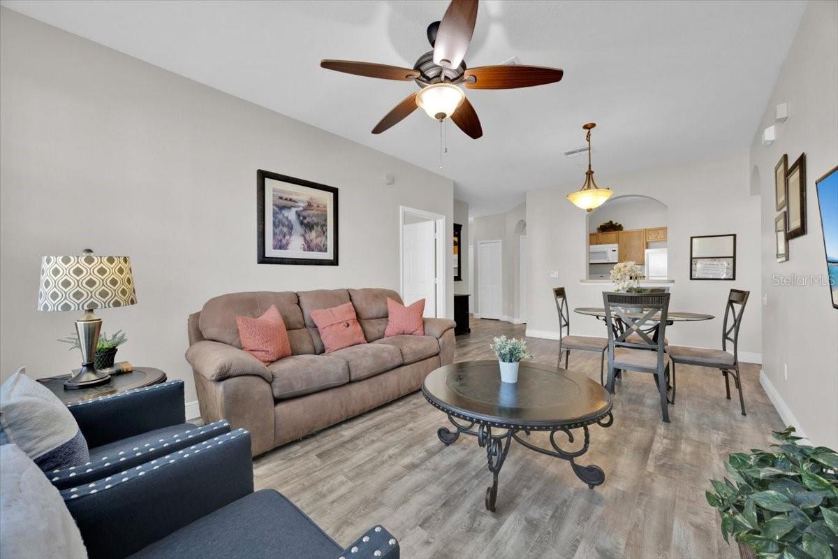 WYNDHAM PALMS CONDO PH 6 - Residential
