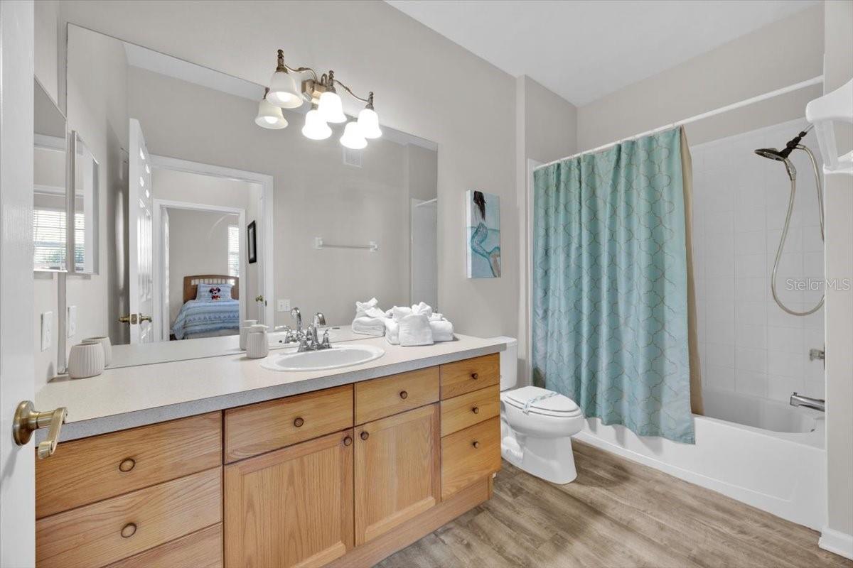 WYNDHAM PALMS CONDO PH 6 - Residential