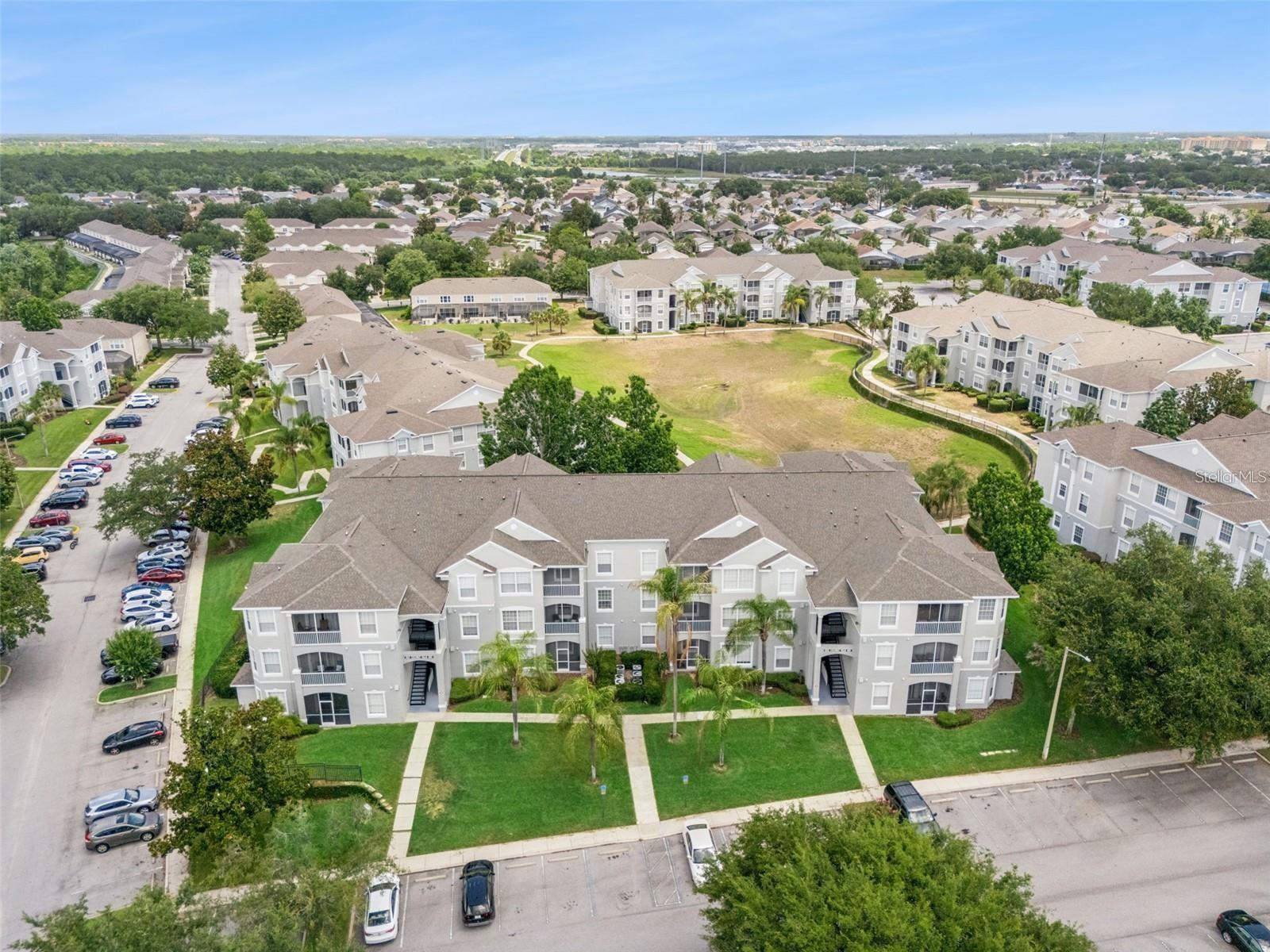 WYNDHAM PALMS CONDO PH 6 - Residential
