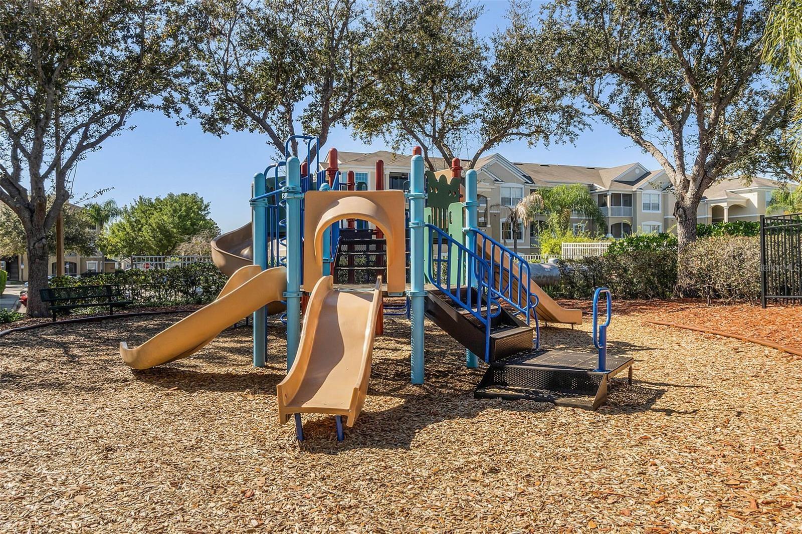WYNDHAM PALMS CONDO PH 6 - Residential