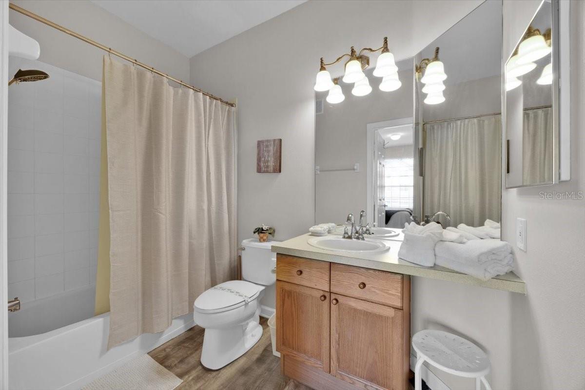WYNDHAM PALMS CONDO PH 6 - Residential