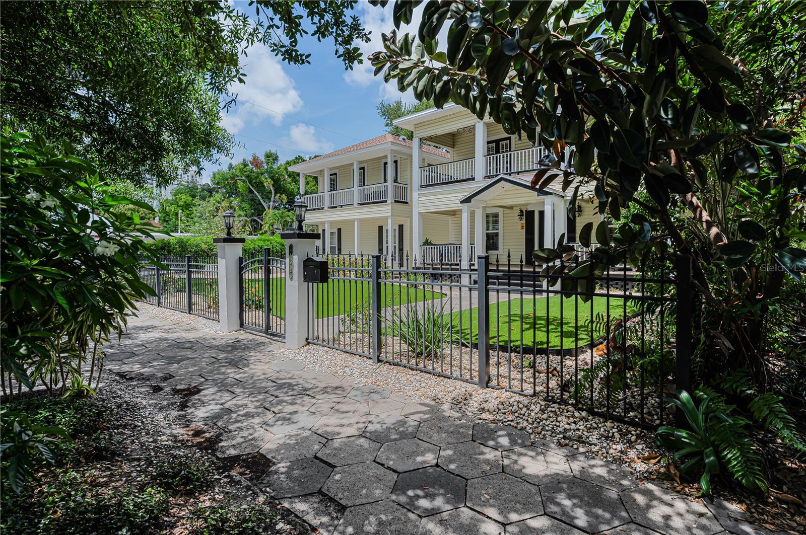 BAY SHORE REV - Residential
