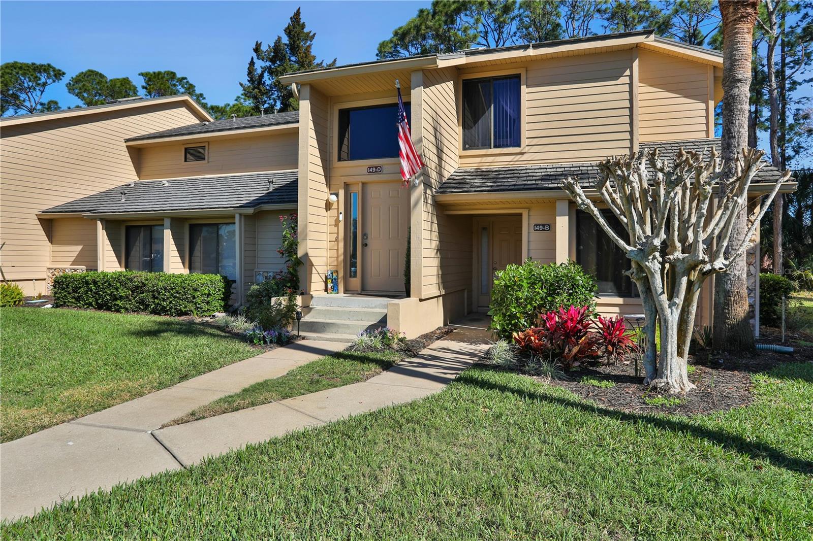 SANDPIPER LAKE PELICAN BAY PH111 - Residential