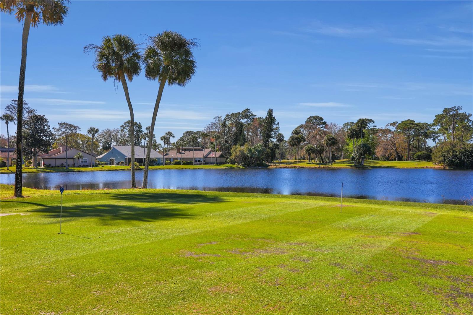 SANDPIPER LAKE PELICAN BAY PH111 - Residential