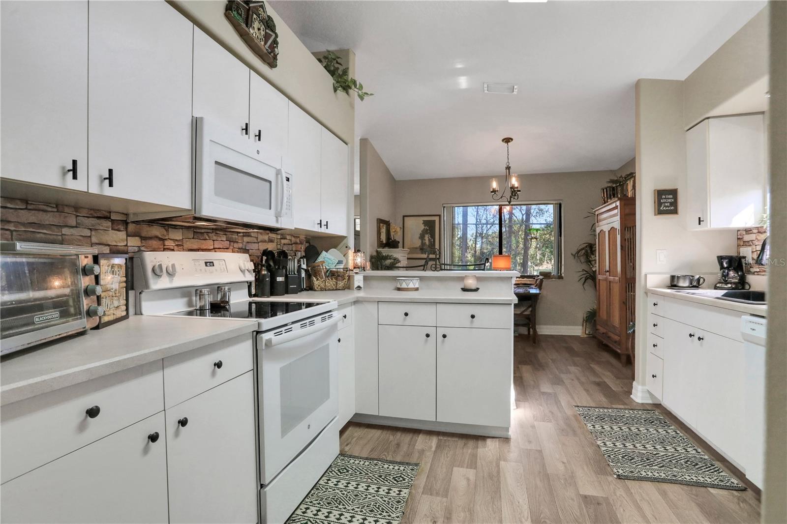 SANDPIPER LAKE PELICAN BAY PH111 - Residential