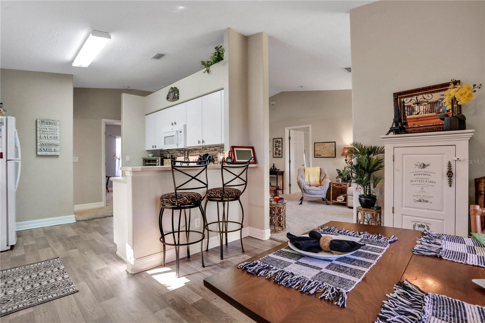 SANDPIPER LAKE PELICAN BAY PH111 - Residential