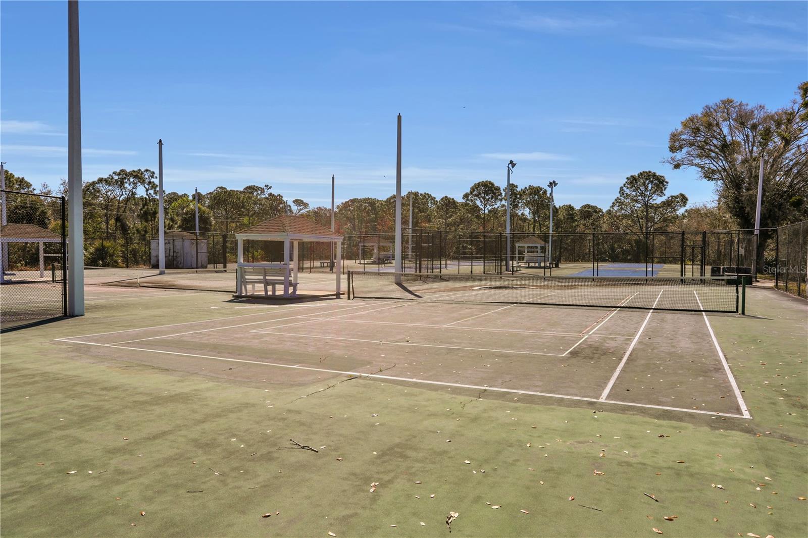 SANDPIPER LAKE PELICAN BAY PH111 - Residential