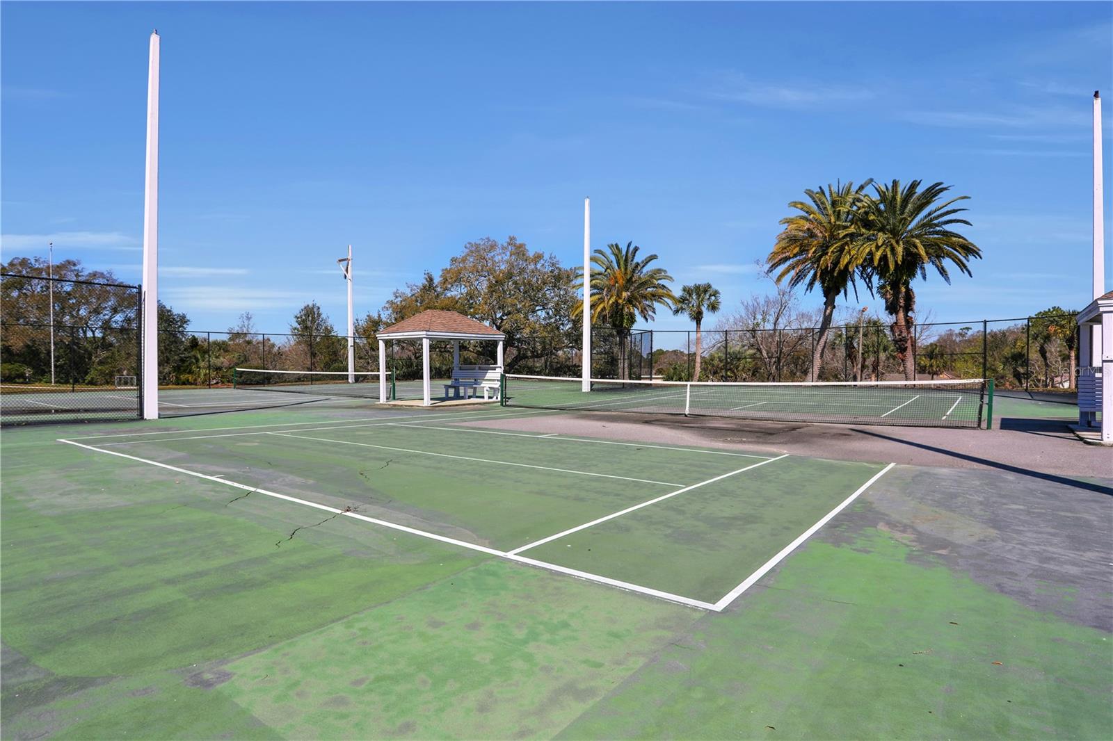 SANDPIPER LAKE PELICAN BAY PH111 - Residential