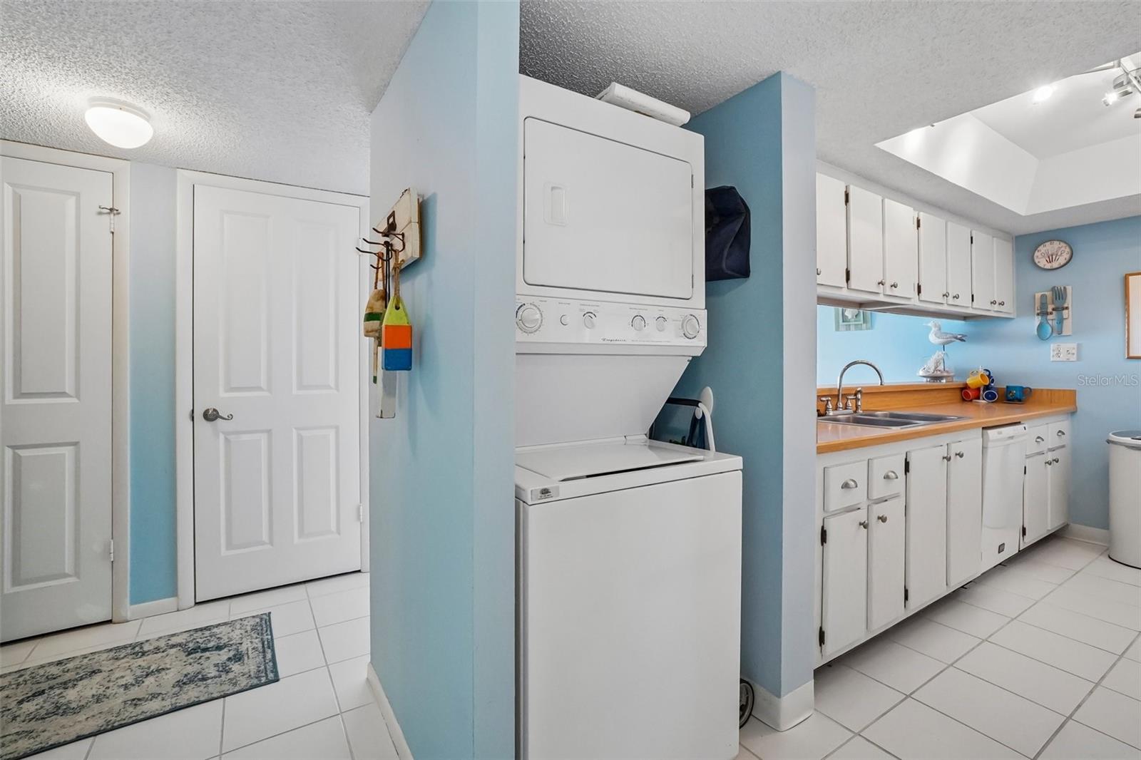 440 WEST CONDO - Residential