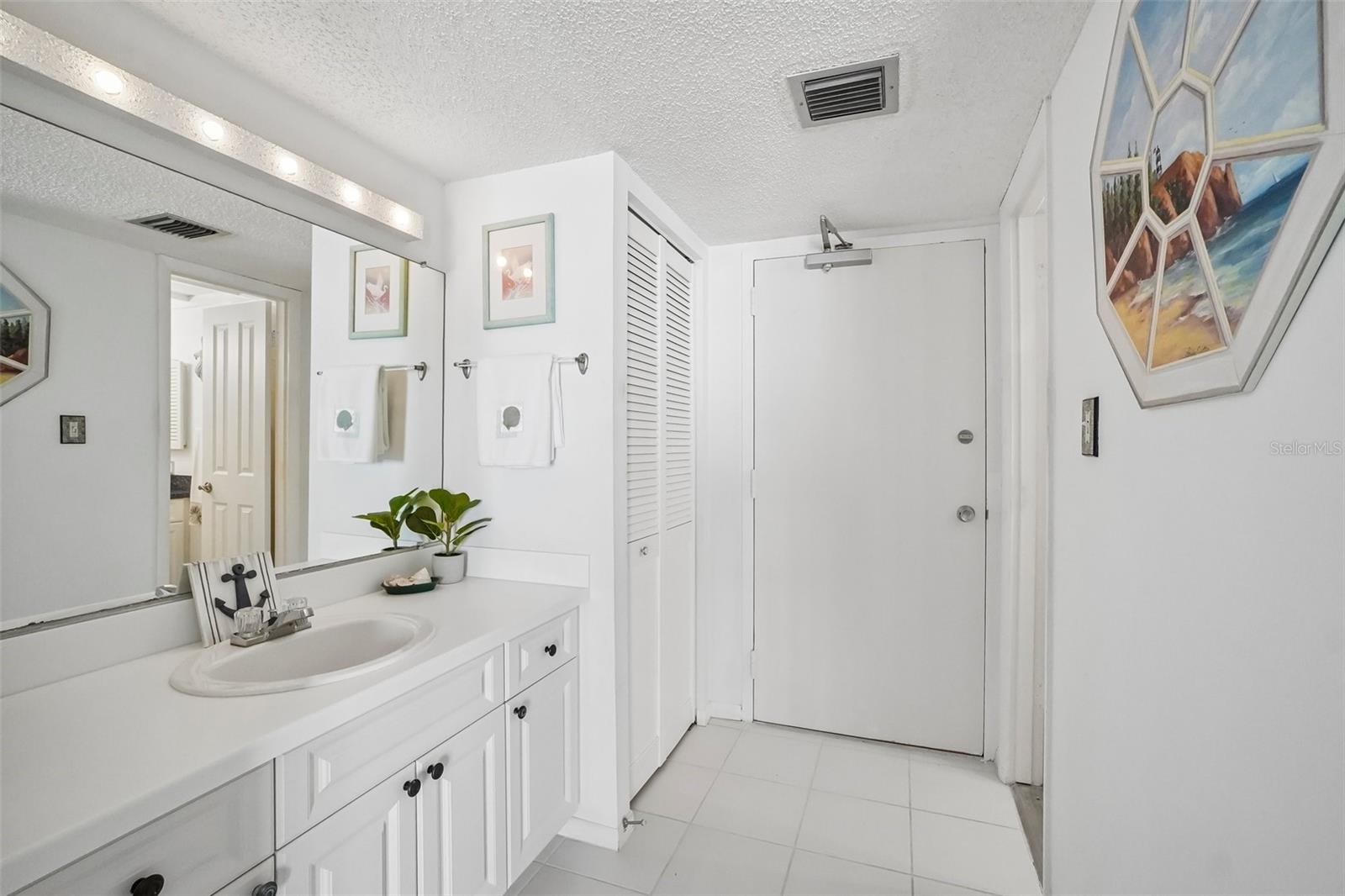 440 WEST CONDO - Residential