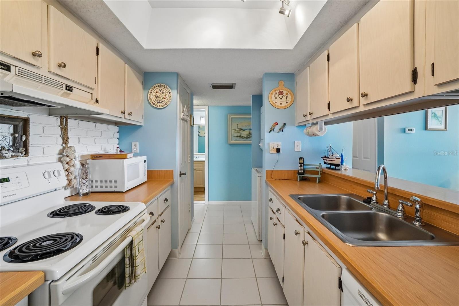 440 WEST CONDO - Residential