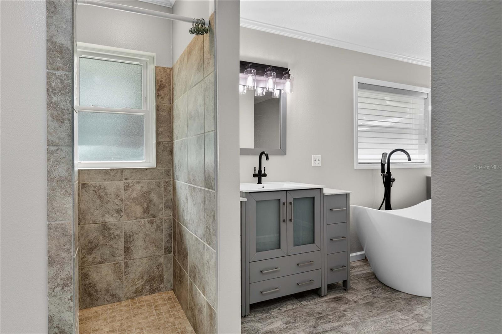 VENETIAN VILLAGE SECOND ADD - Residential
