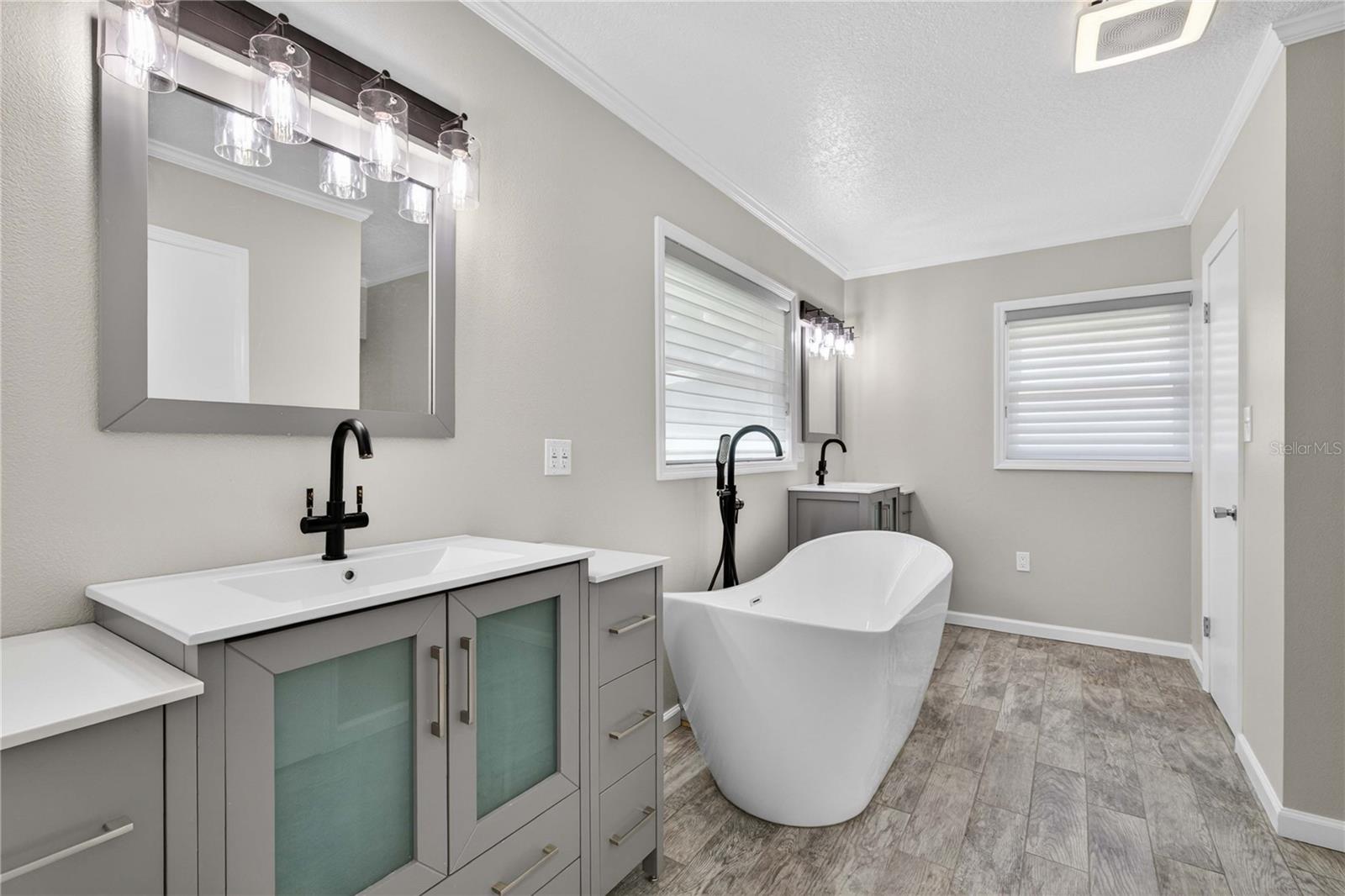 VENETIAN VILLAGE SECOND ADD - Residential