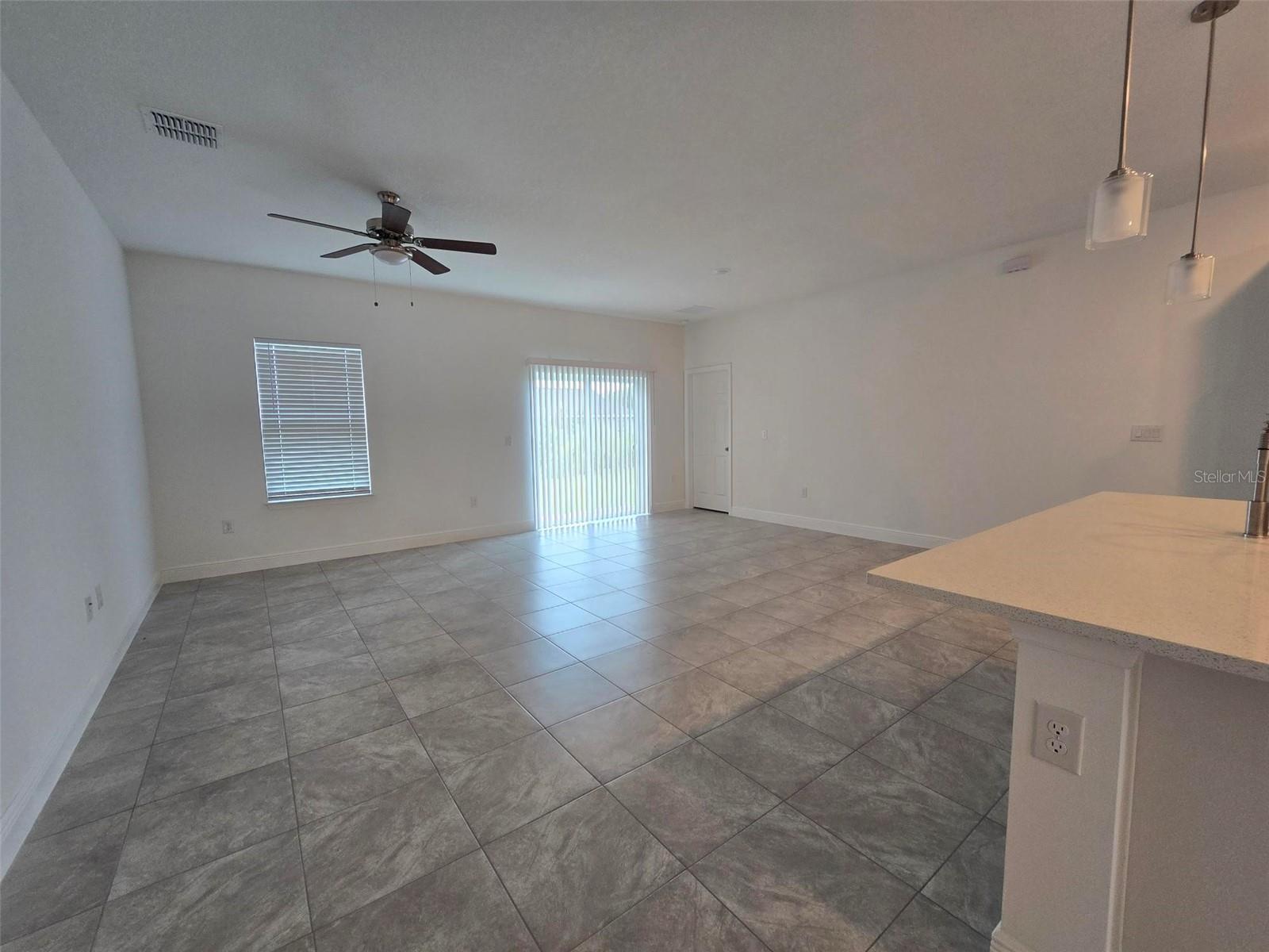 SILVER SPGS SHORES UN #32 - Residential Lease
