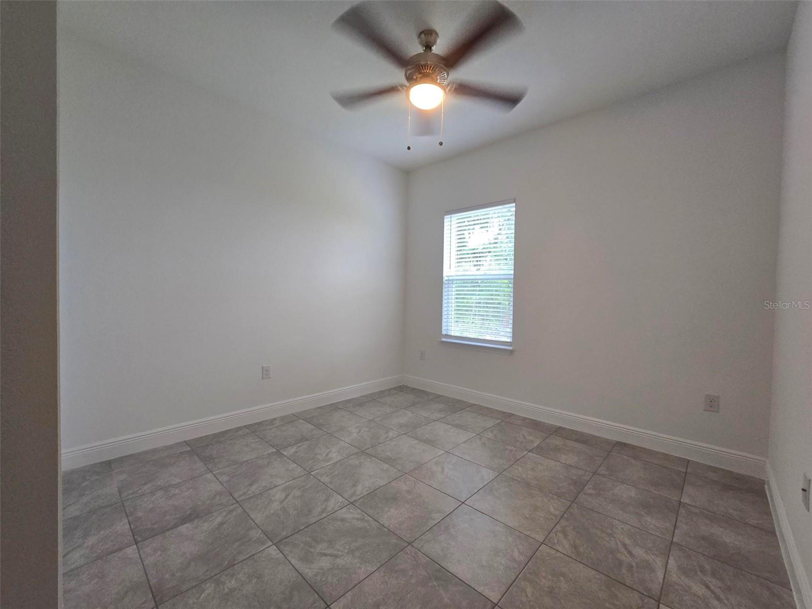 SILVER SPGS SHORES UN #32 - Residential Lease