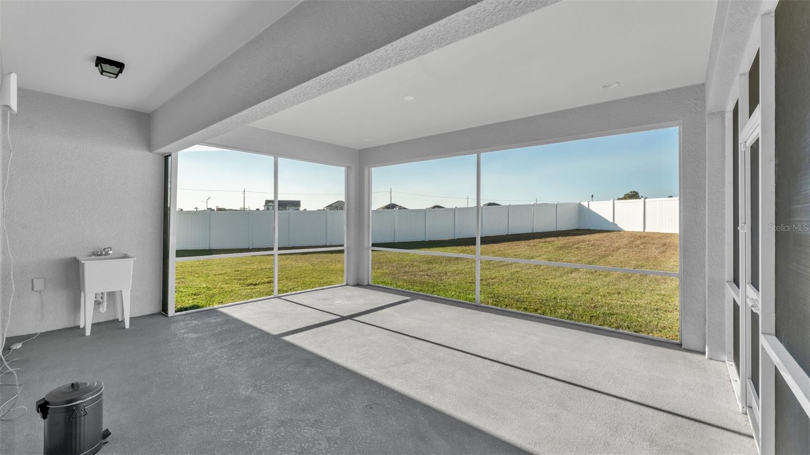 SAND LAKE GRVS PH I - Residential