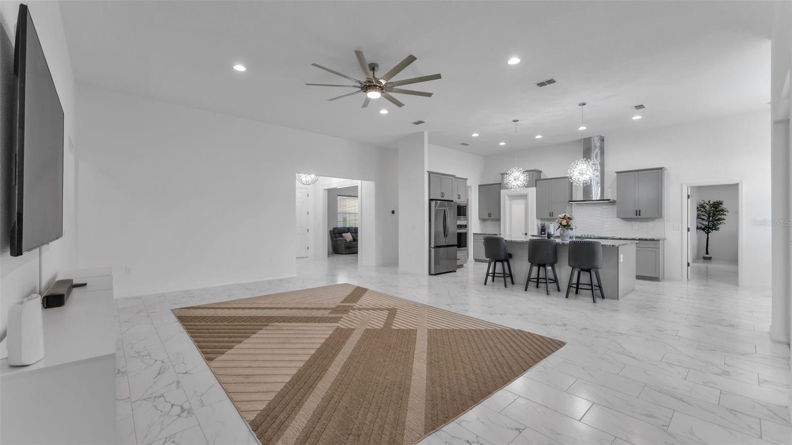 SAND LAKE GRVS PH I - Residential