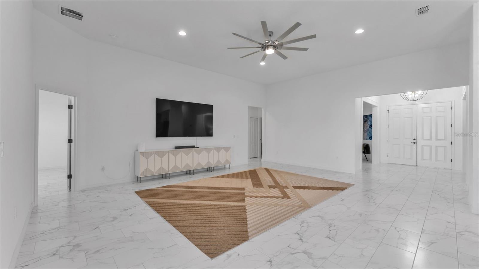 SAND LAKE GRVS PH I - Residential