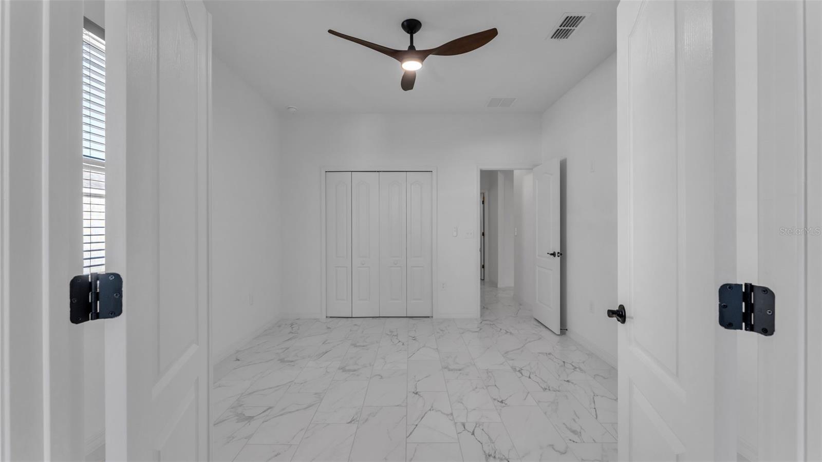 SAND LAKE GRVS PH I - Residential