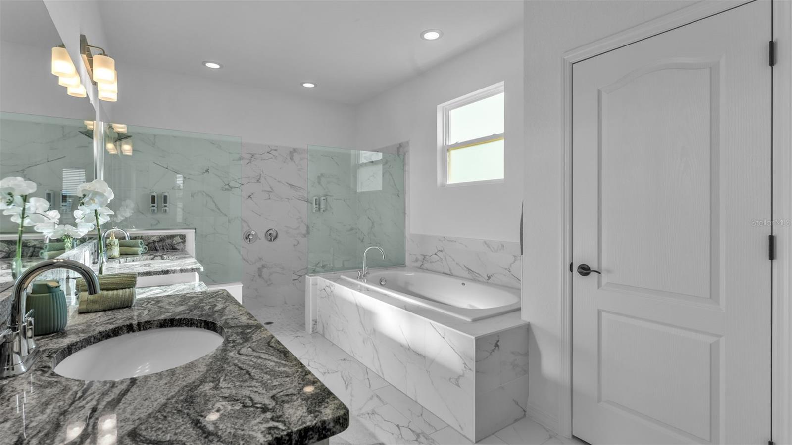 SAND LAKE GRVS PH I - Residential