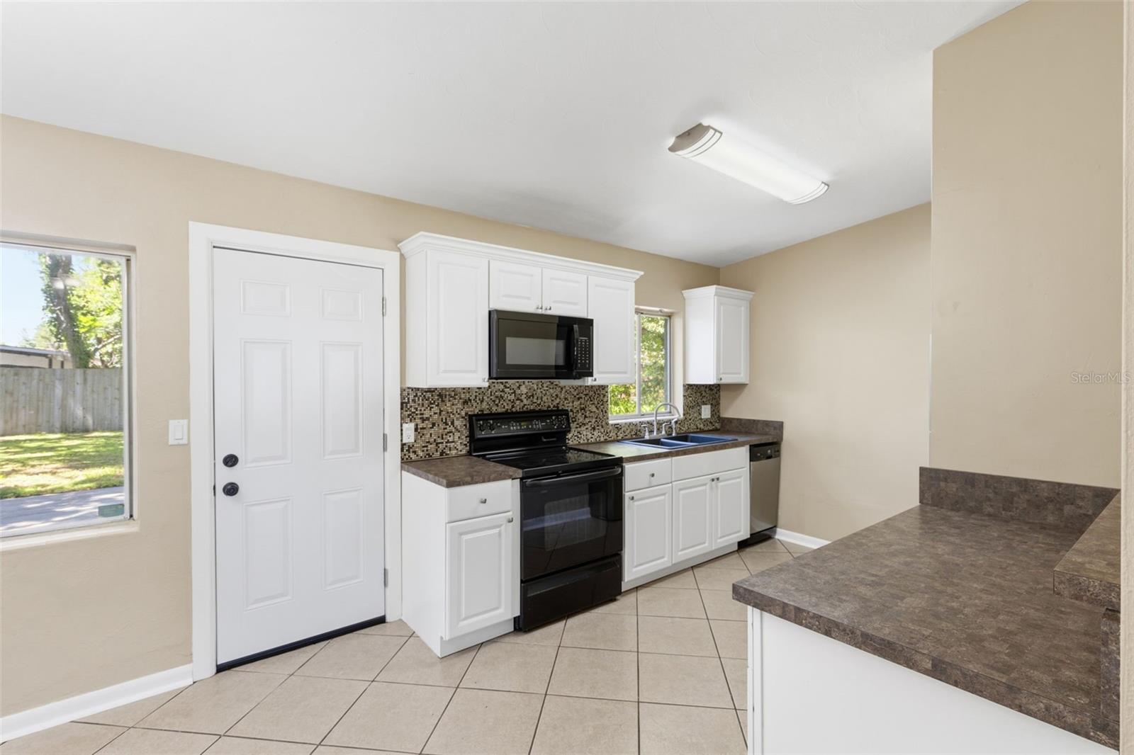 GRAHAM GARDENS - Residential