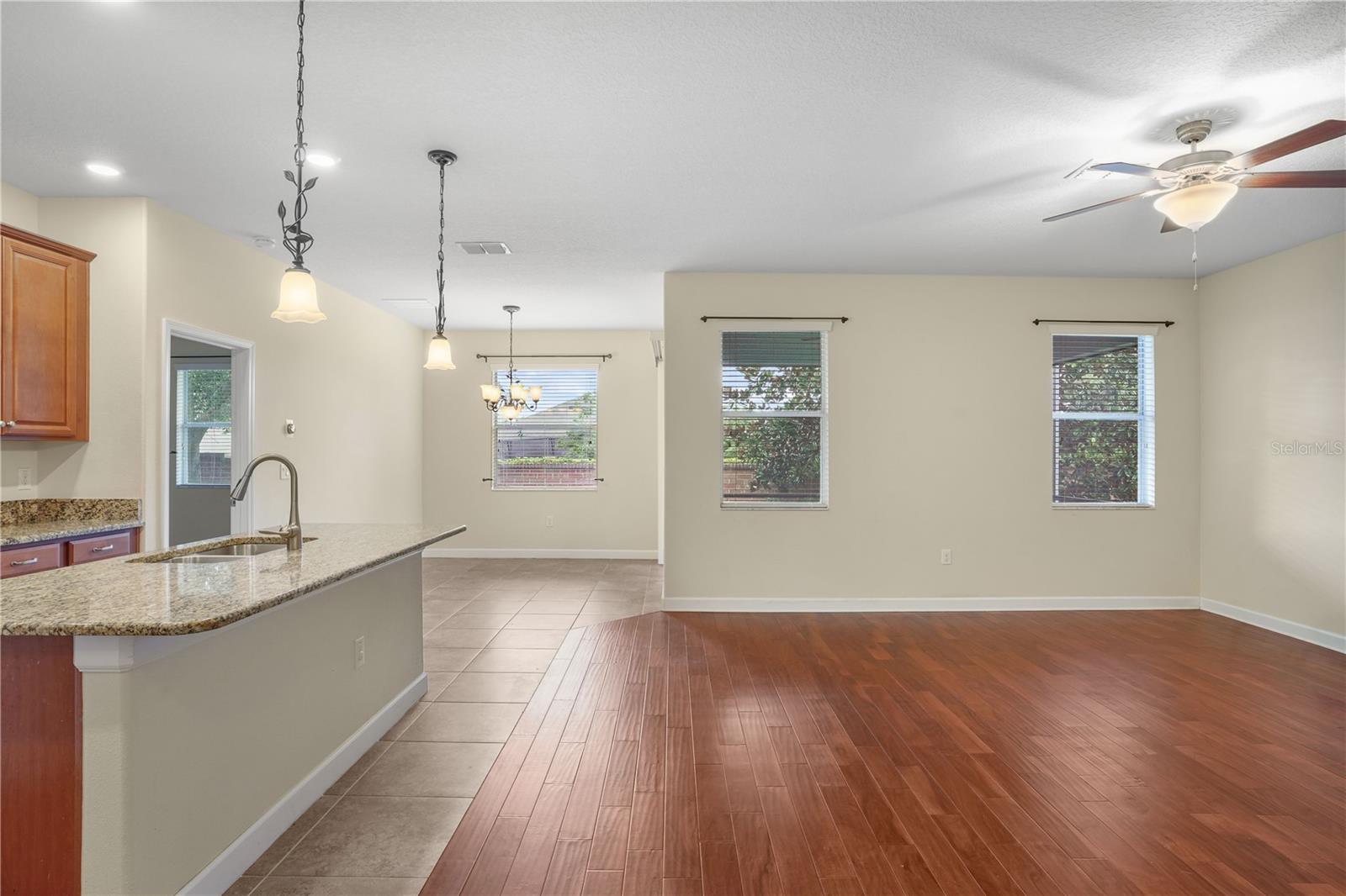 ALEXANDER RDG - Residential
