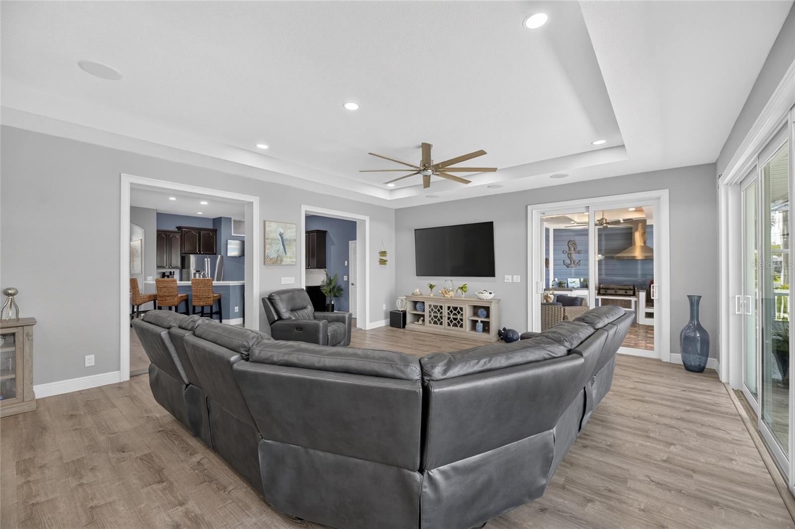 MIRABAY PH 3A-2 - Residential