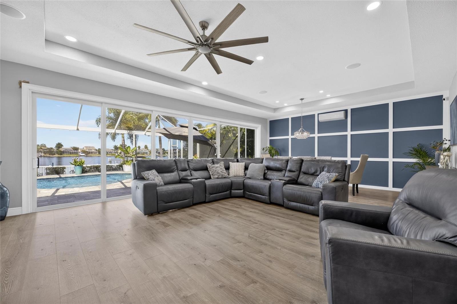 MIRABAY PH 3A-2 - Residential