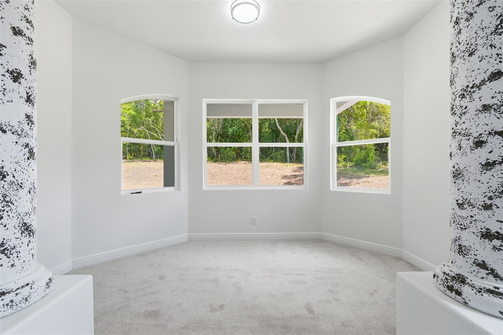 HAMPTON HILLS - Residential