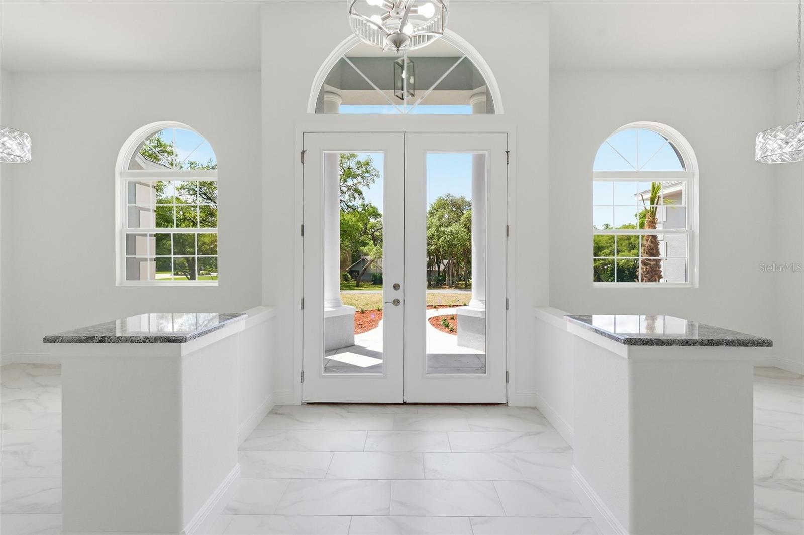 HAMPTON HILLS - Residential