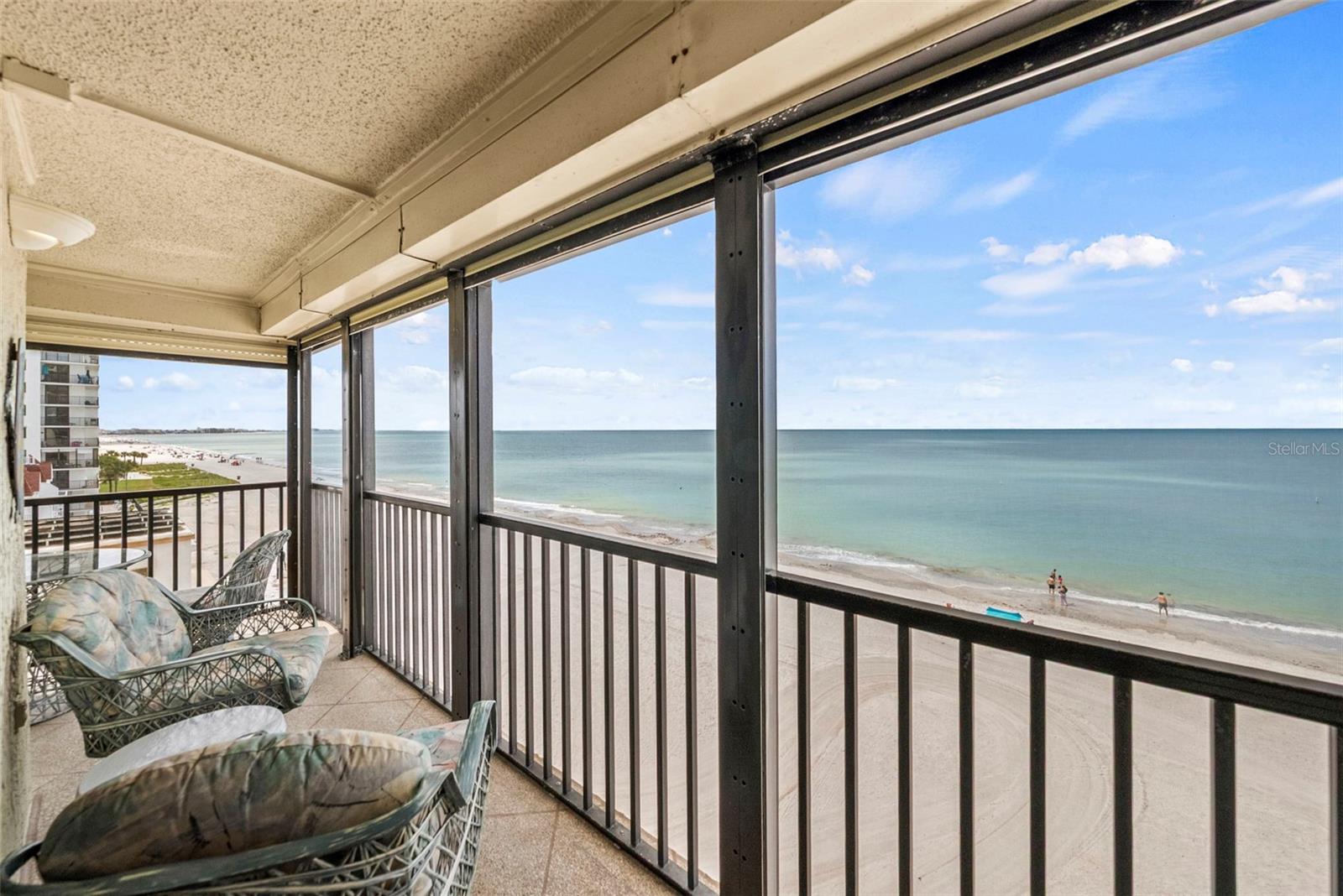 SHORES OF MADEIRA CONDO - Residential