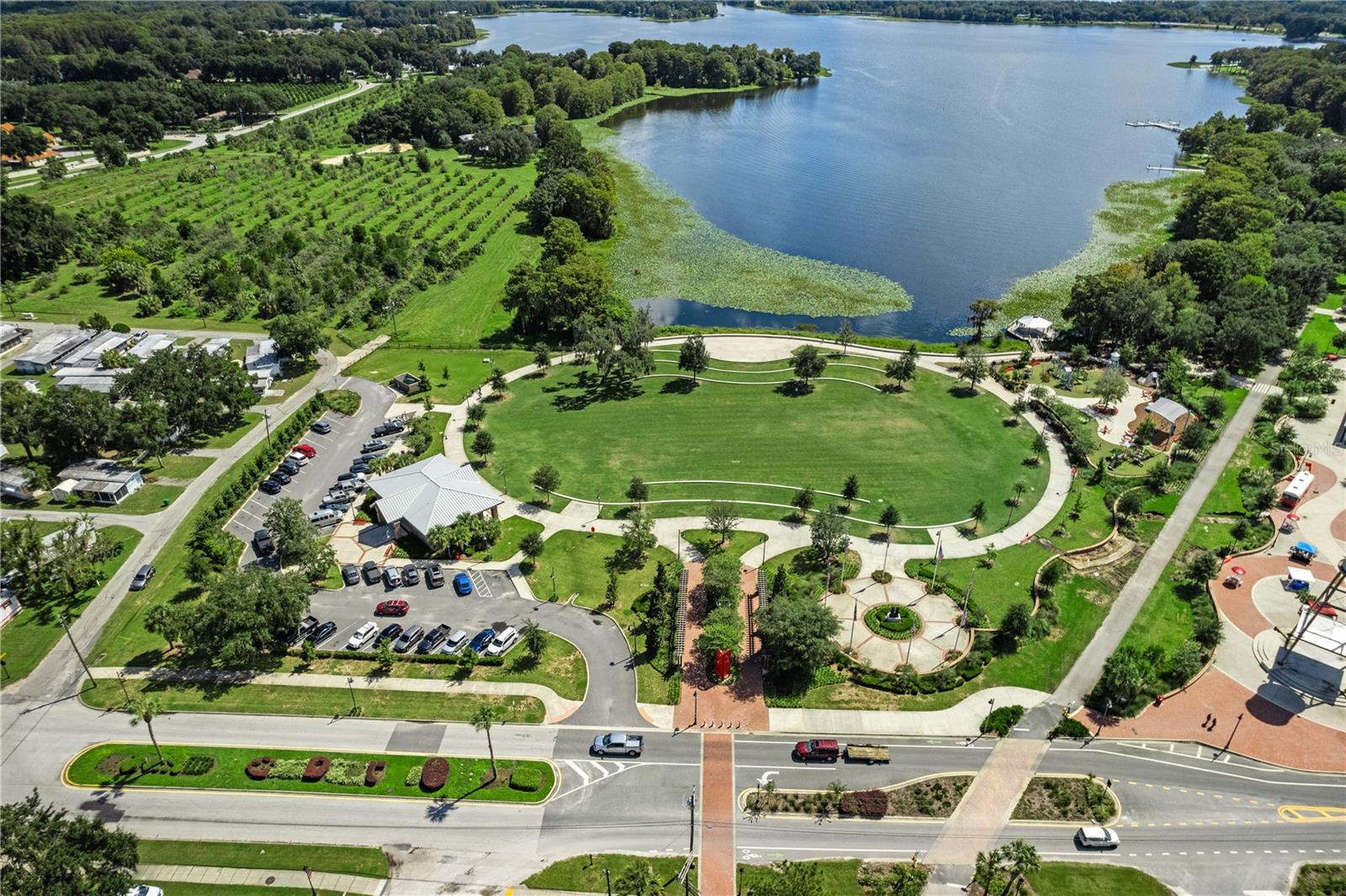 INVERNESS HIGHLANDS SOUTH - Residential