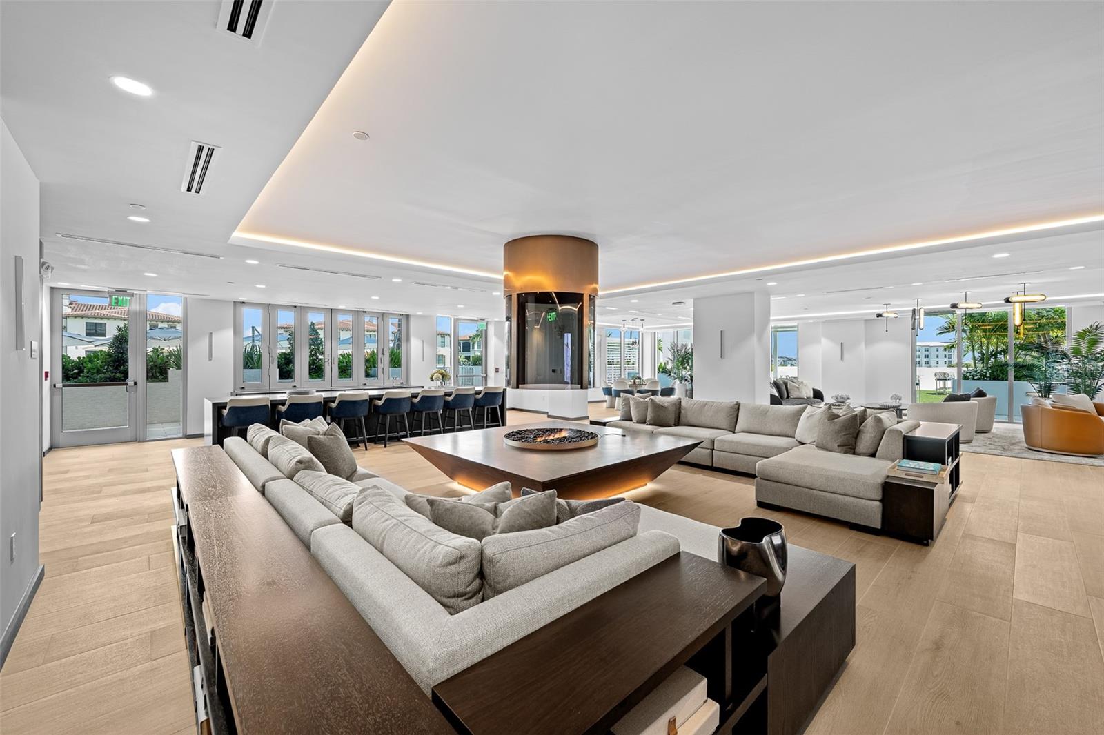 WESTSHORE YACHT CLUB, AQUA TOWER 1 - Residential