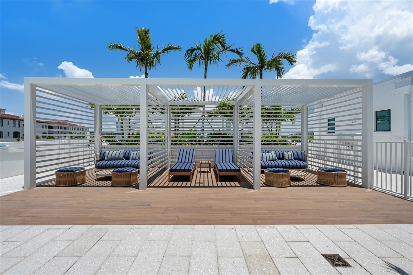 WESTSHORE YACHT CLUB, AQUA TOWER 1 - Residential
