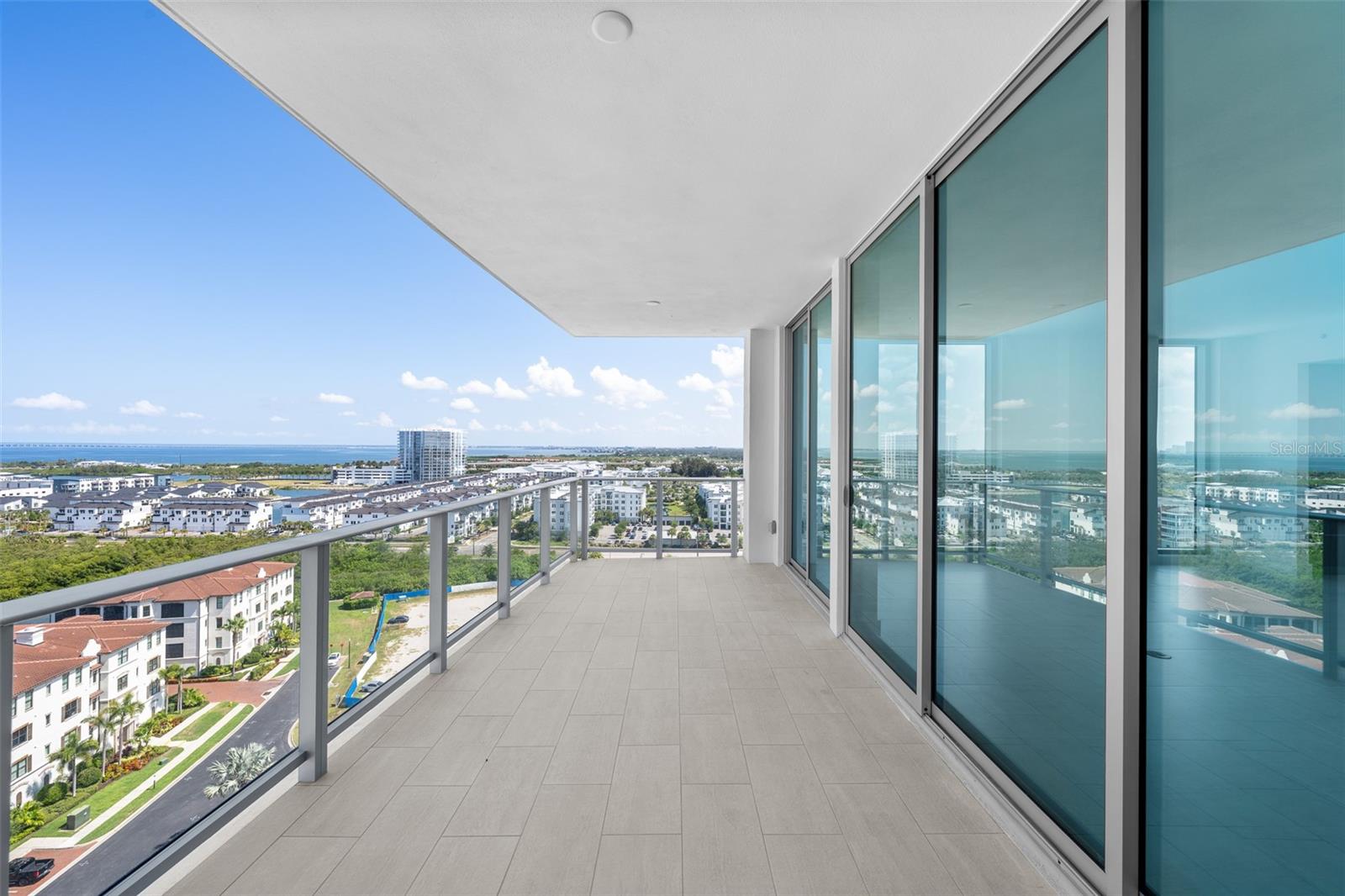 WESTSHORE YACHT CLUB, AQUA TOWER 1 - Residential